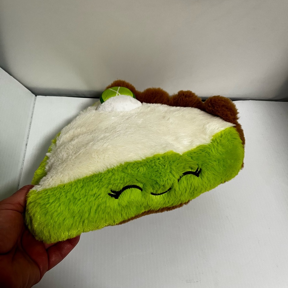 🥧Squishable Key lime pie - Large